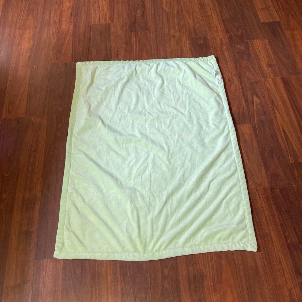 Disney Embroidered‎ Winnie The Pooh Baby Blanket Green Fleece Soft Crib Dot